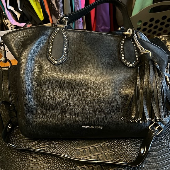 Michael Kors Brooklyn Large Shoulder Bag - Picture 2 of 15